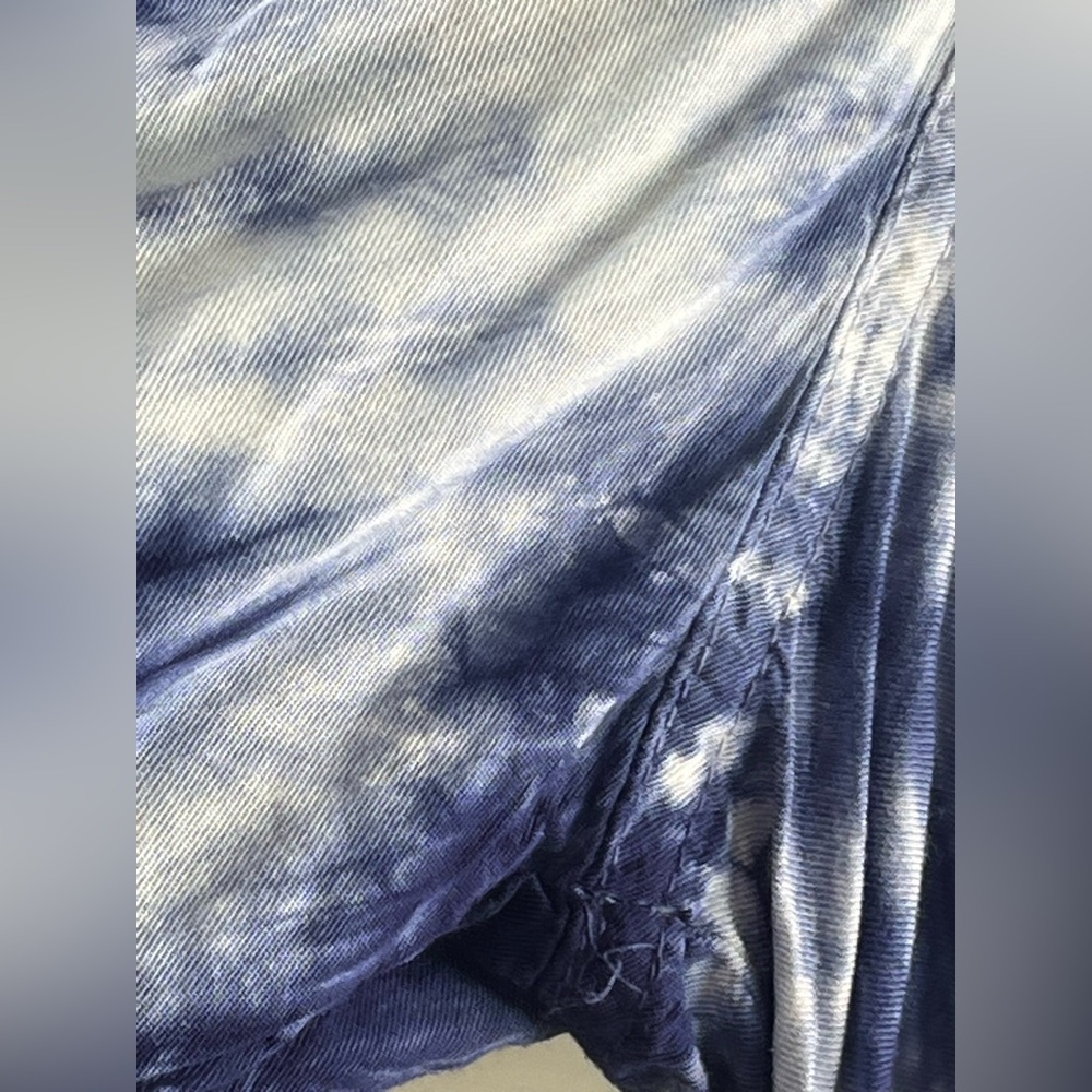 TORRID Relaxed Blue Tie Dye blouse - Picture 7 of 16